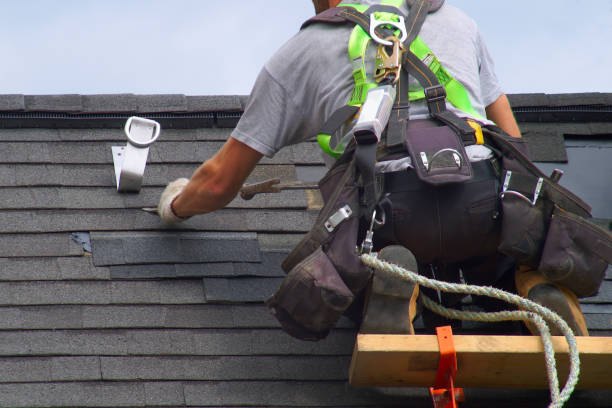 Fast & Reliable Emergency Roof Repairs in Lakewood, CA